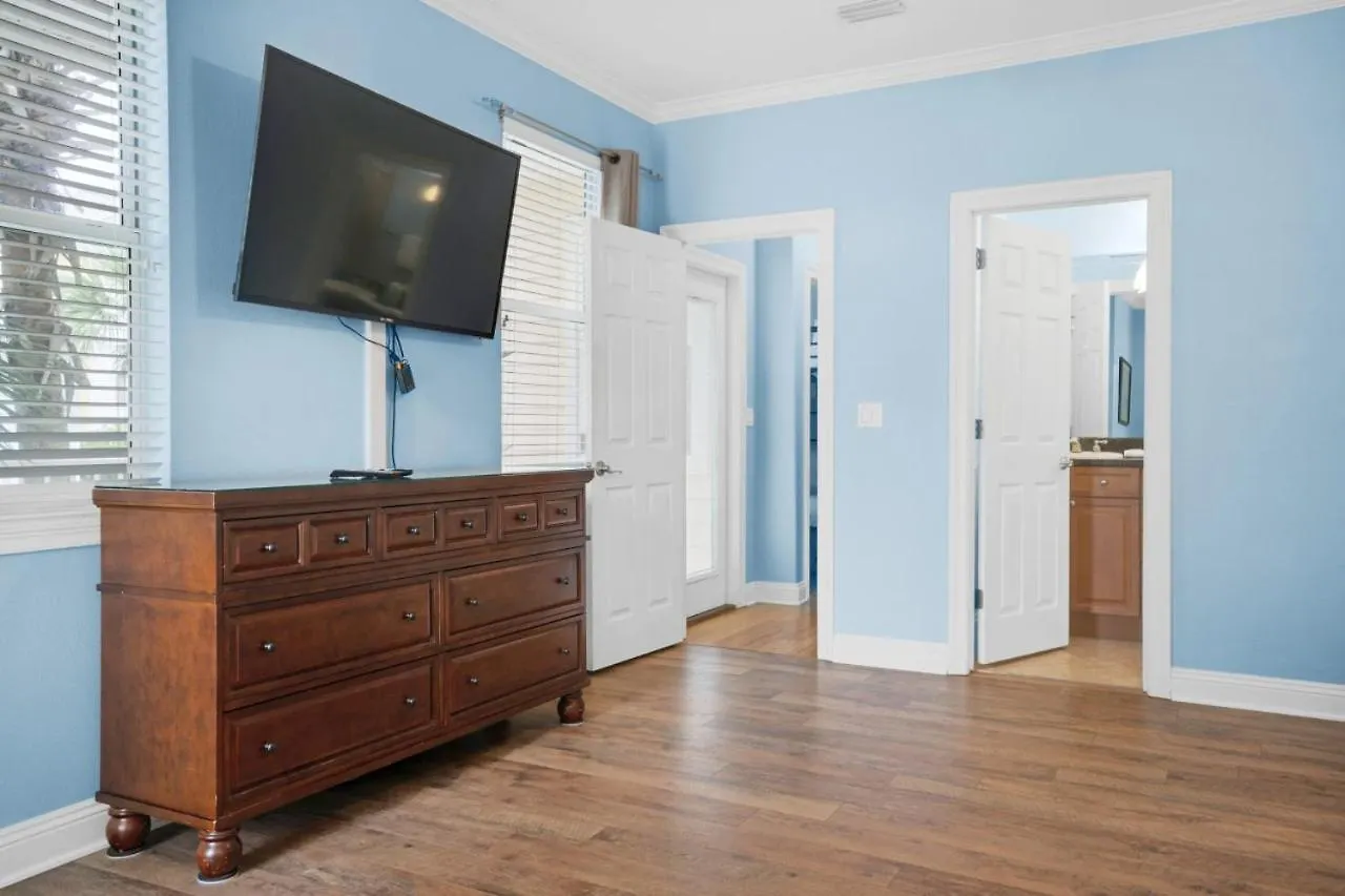 Skips Corner Pet Friendly Beach Trolley Destin 0*,  United States