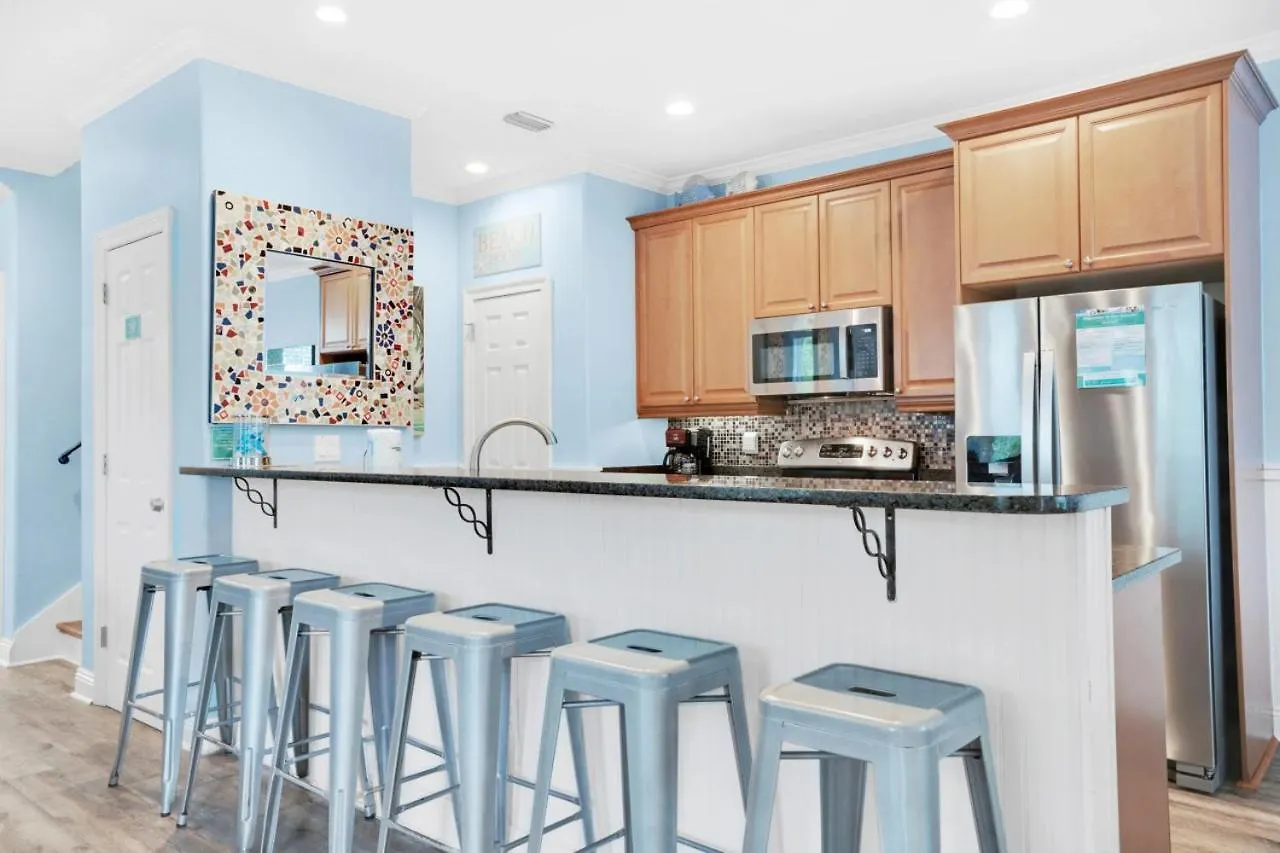 Skips Corner Pet Friendly Beach Trolley Destin Holiday home